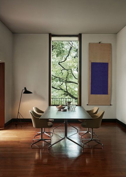 &Tradition Pavilion AV24 stol - Blagovaonski stolovi - 3256