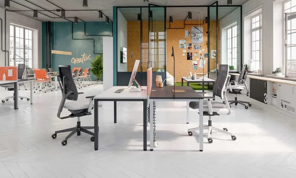 Nowy Styl uredska stolica 4-ME - Uredske radne stolice i fotelje - 4041