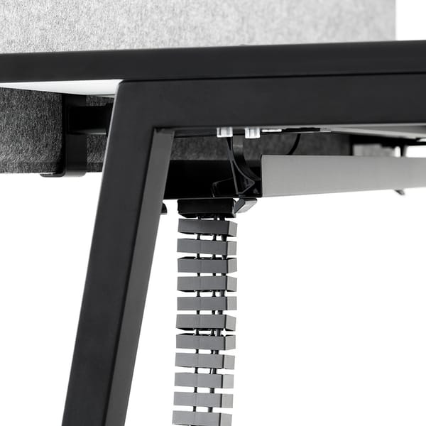 Nowy Styl uredski stol CS5040 - Uredski radni stolovi - 4315