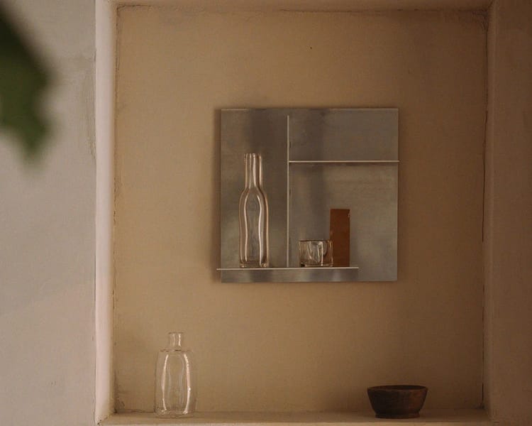 Frama Rivet Typecase polica s pretincima - Police - 4895