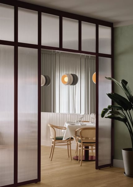 Ton 30 stolica - Blagovaonske stolice - 5517