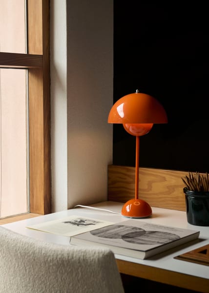 &Tradition Flowerpot VP3 stolna lampa - Stolne lampe - TRIKA