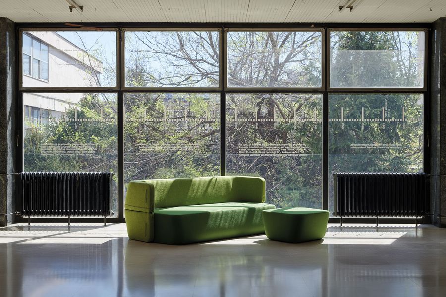 Revolve garnitura na razvlačenje - Sofe i garniture - 890