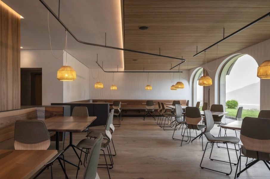 Oblikant stolica - Blagovaonske stolice - 1091