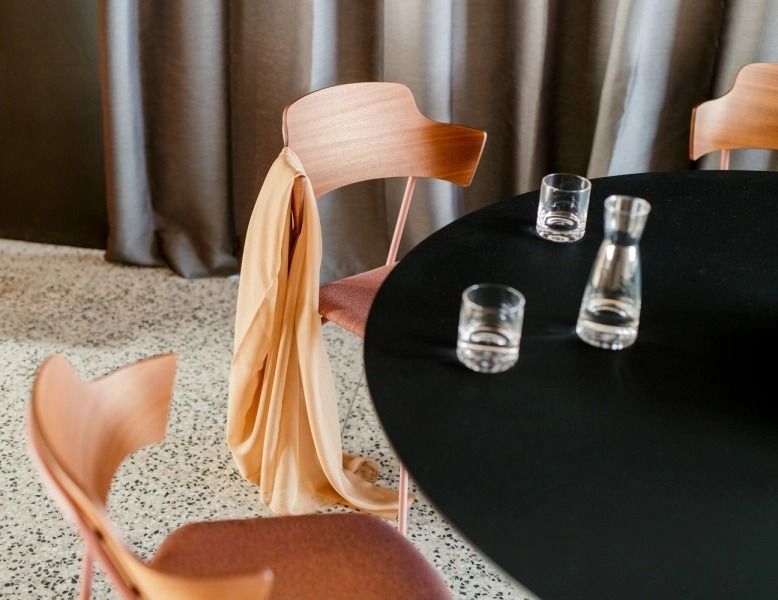 Strain stolica - Blagovaonske stolice - 1129