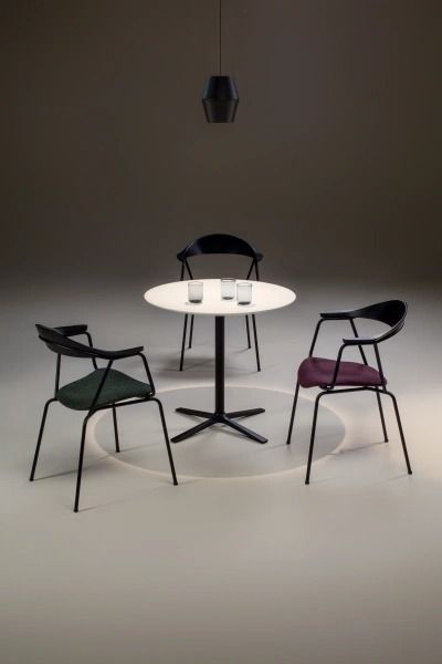 Trifidae stolovi - Blagovaonski stolovi - 1223