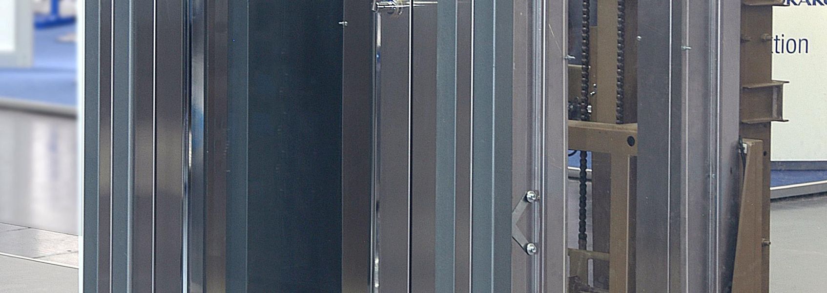 Compact lift za industrijske objekte - Stepeništa, dizala i pristup - 1480