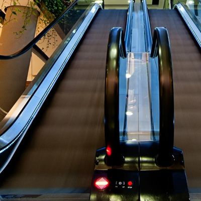 Pokretne trake - Stepeništa, dizala i pristup - 1532