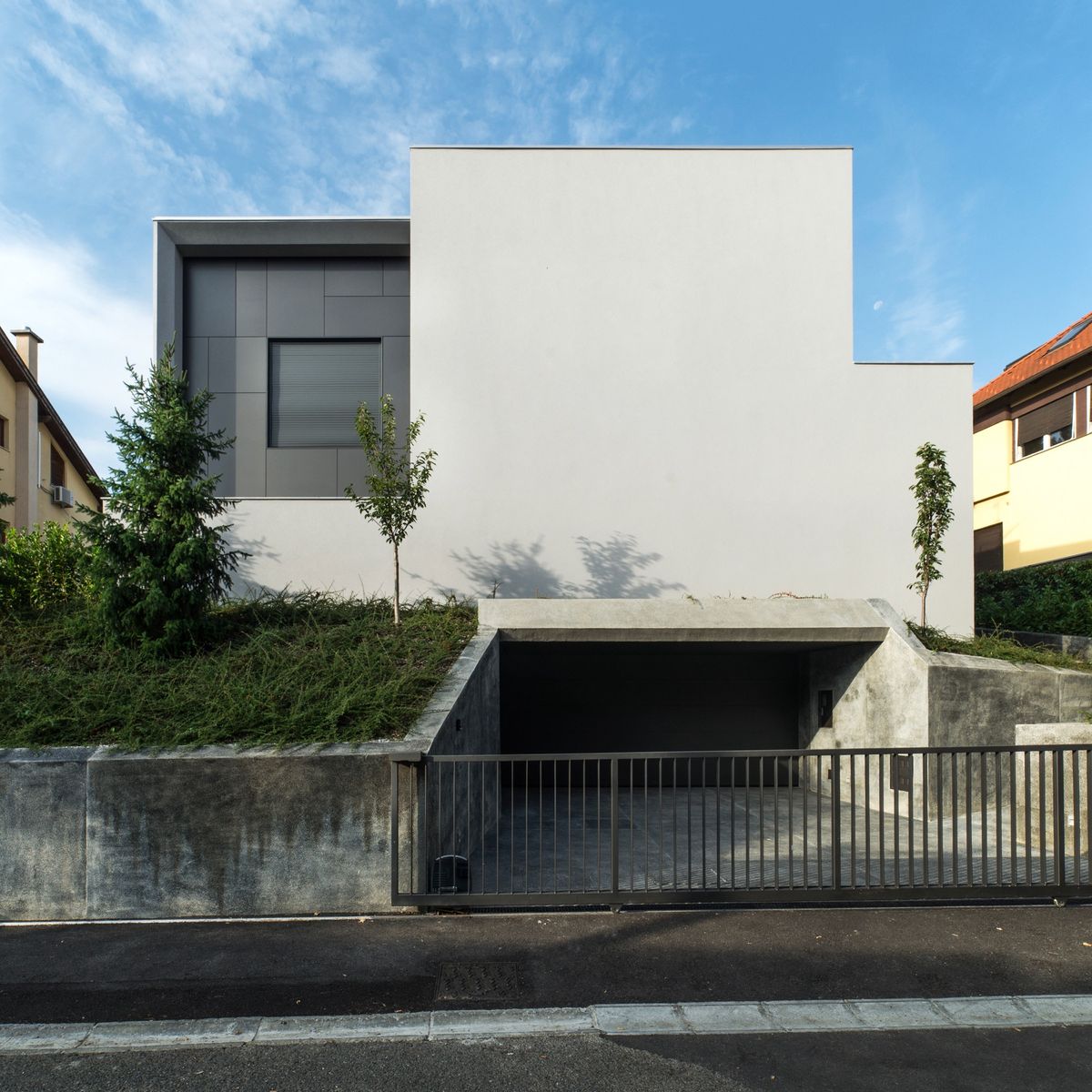 Obiteljska kuća u ulici Zelenjak - Kuće - 1289