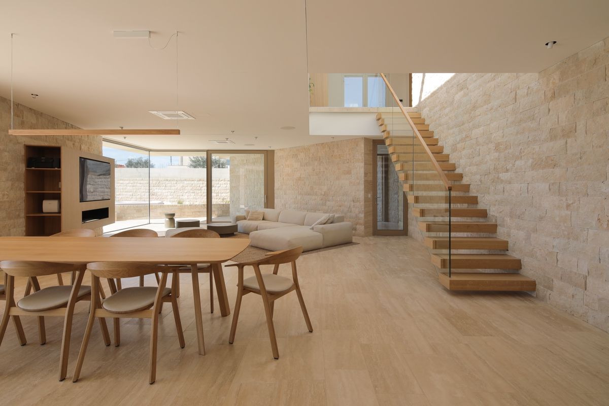 Dva kontrastna ambijenta kuće u Zadru - Kuće - 1423