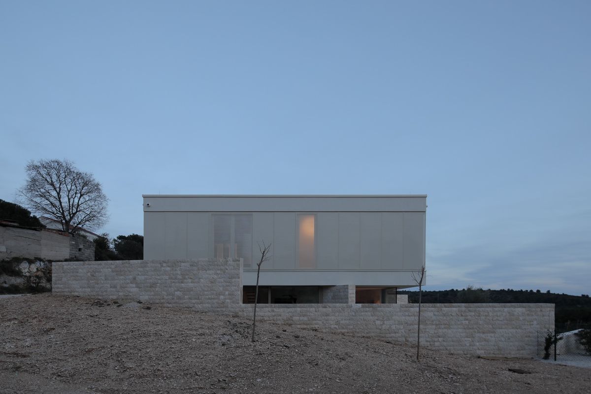 Dva kontrastna ambijenta kuće u Zadru - Kuće - 1428