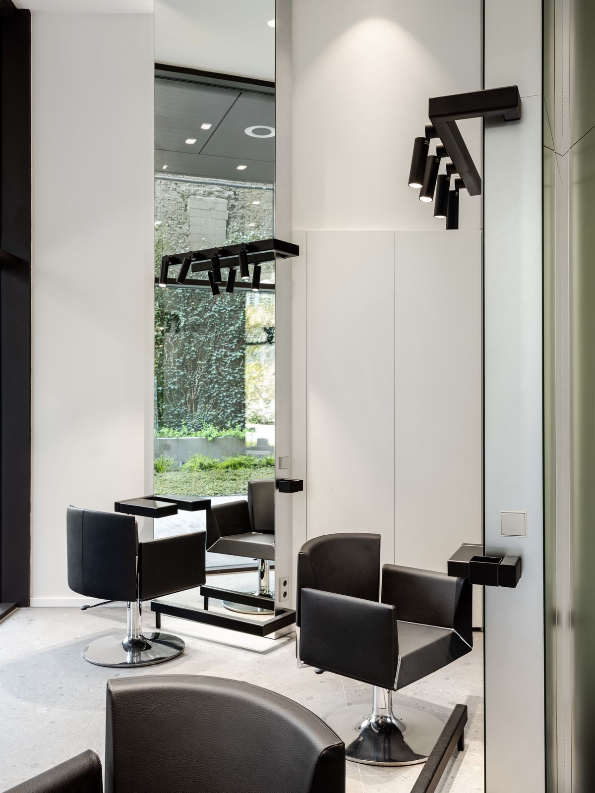 Interijer frizerskog salona - Trgovački objekti - 1436