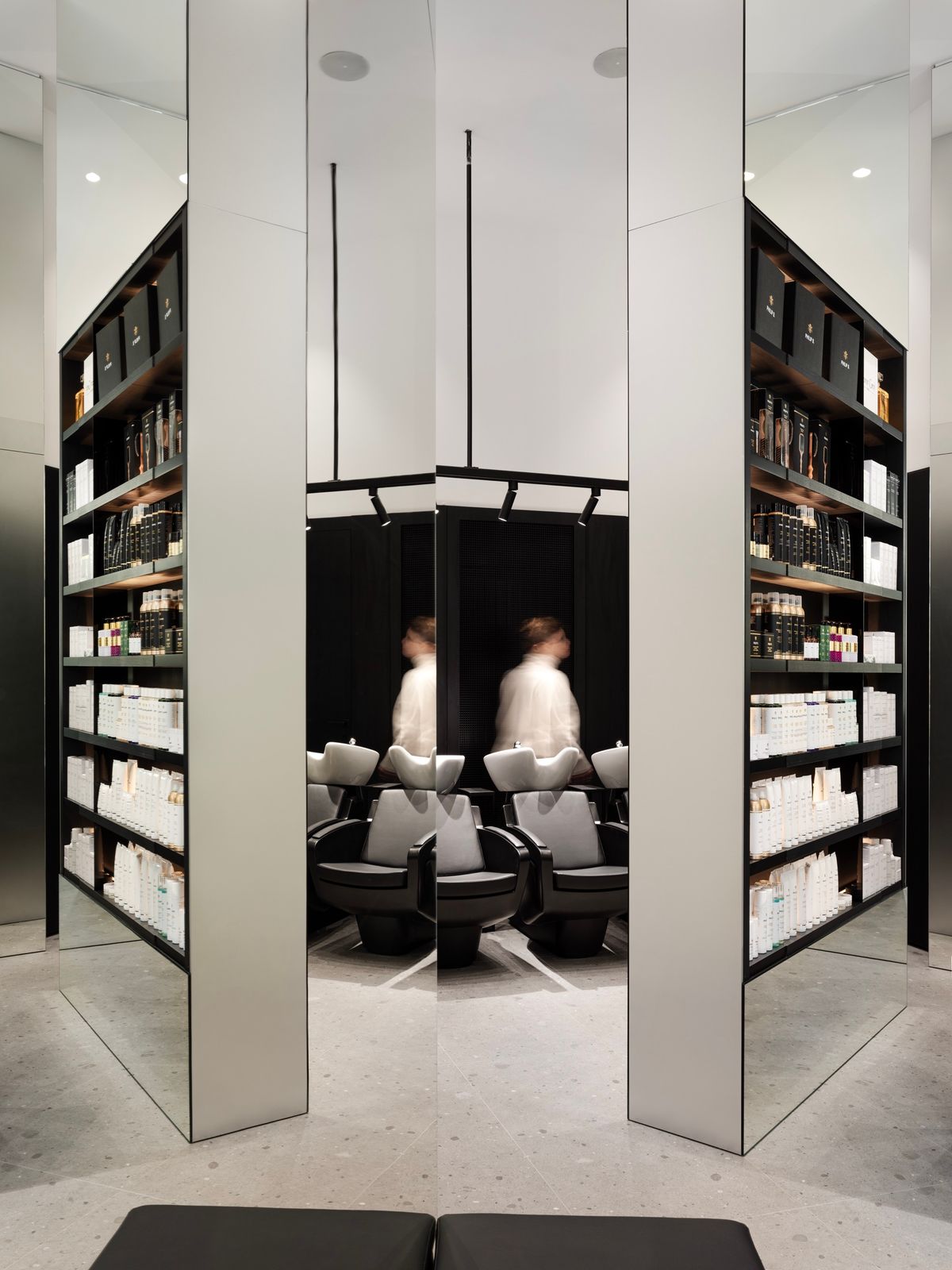 Interijer frizerskog salona - Trgovački objekti - 1437