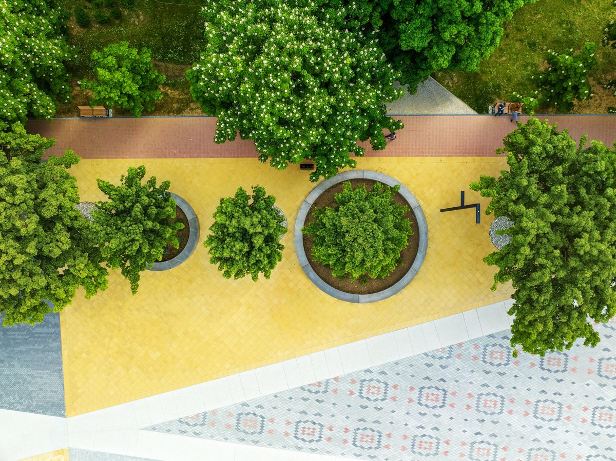 Rekonstrukcija središnjih trgova u Koprivnici - Javni objekti - 1451