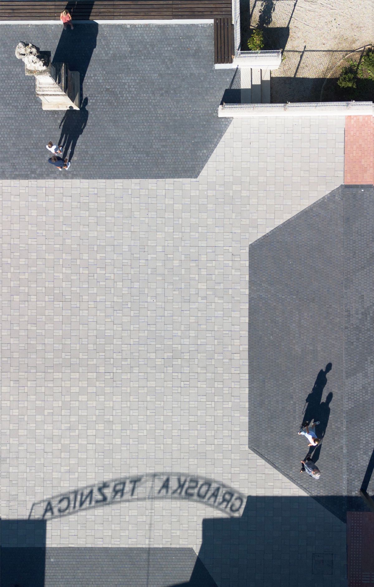 Rekonstrukcija središnjih trgova u Koprivnici - Javni objekti - 1453