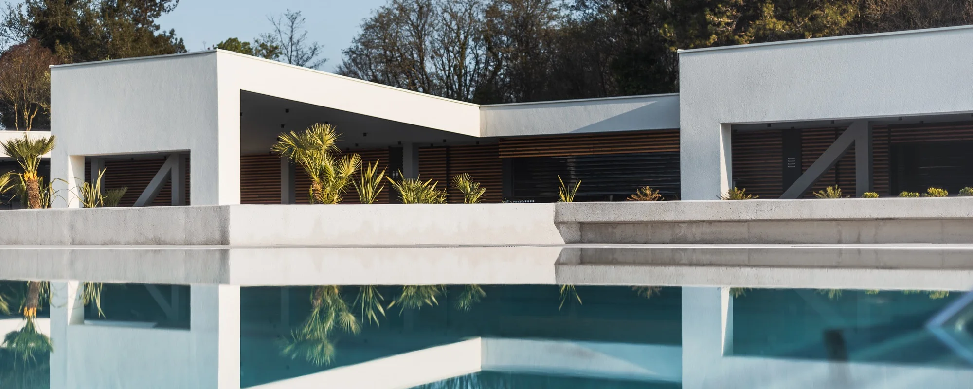 Bazen i recepcija kampa Stella Maris u Umagu