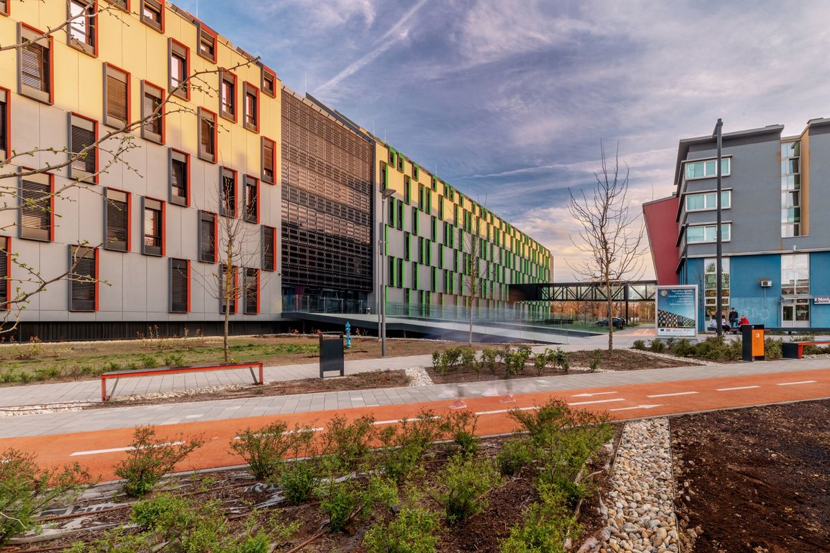 Izgradnja zgrade, infrastrukture i okoliša studentskog paviljona u Osijeku - Javni objekti - 1498