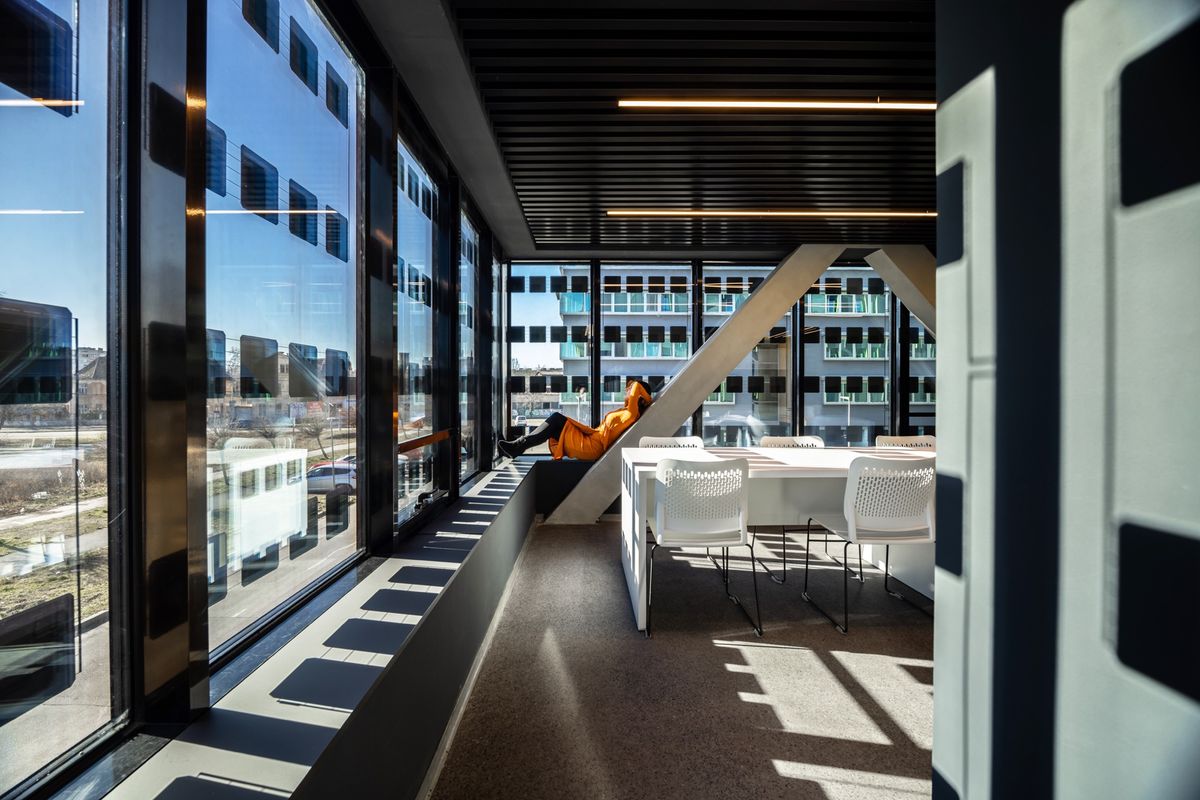 Izgradnja zgrade, infrastrukture i okoliša studentskog paviljona u Osijeku - Javni objekti - 1505