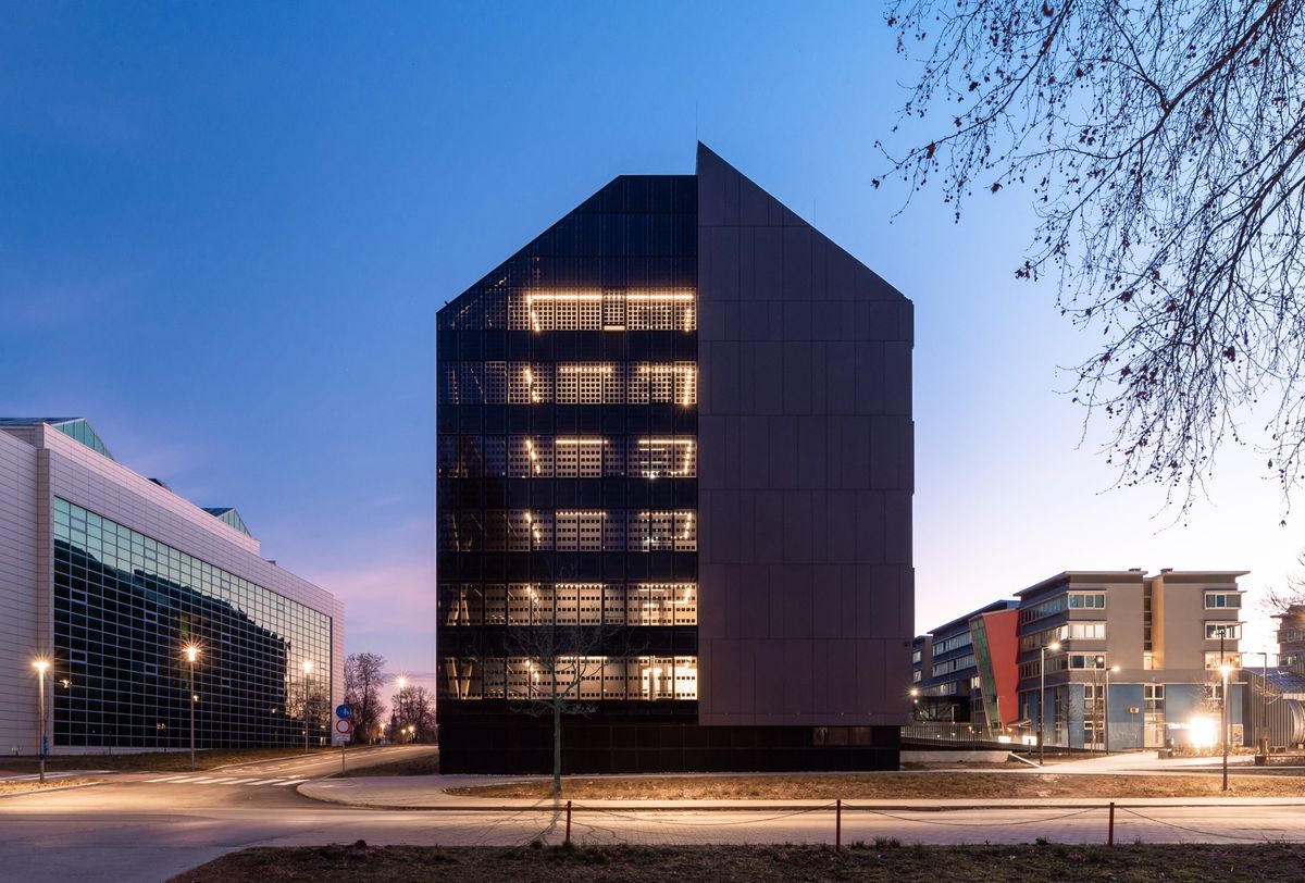 Izgradnja zgrade, infrastrukture i okoliša studentskog paviljona u Osijeku - Javni objekti - 1515