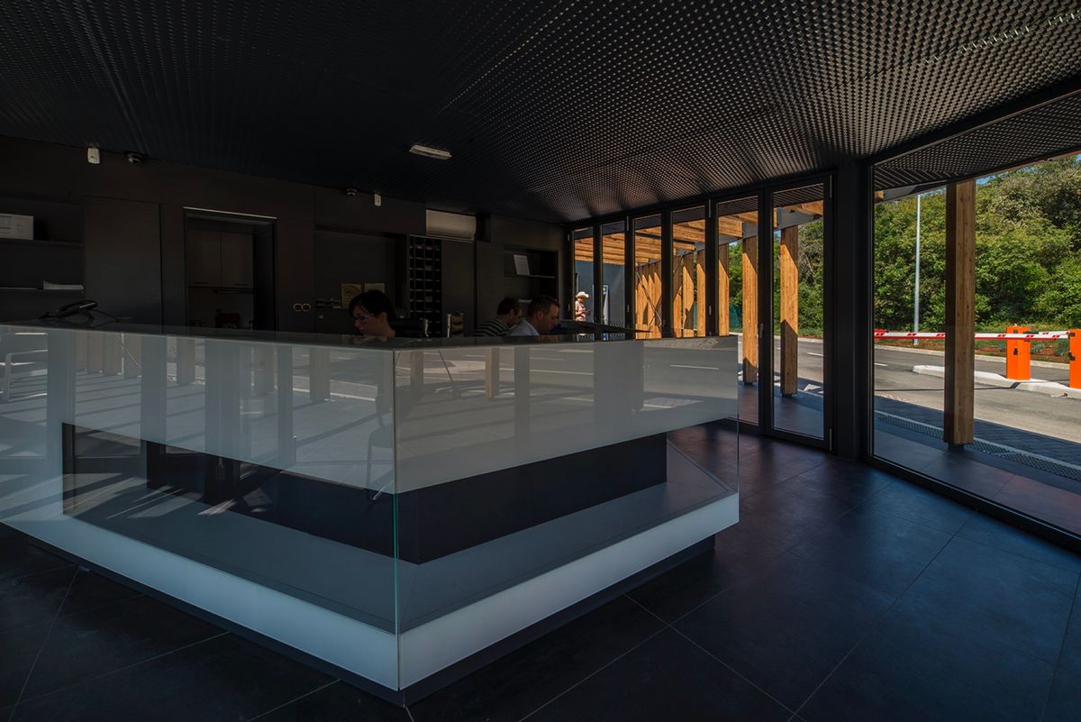 Rekonstrukcija kampova Mon Perin - Turistički objekti - 1541