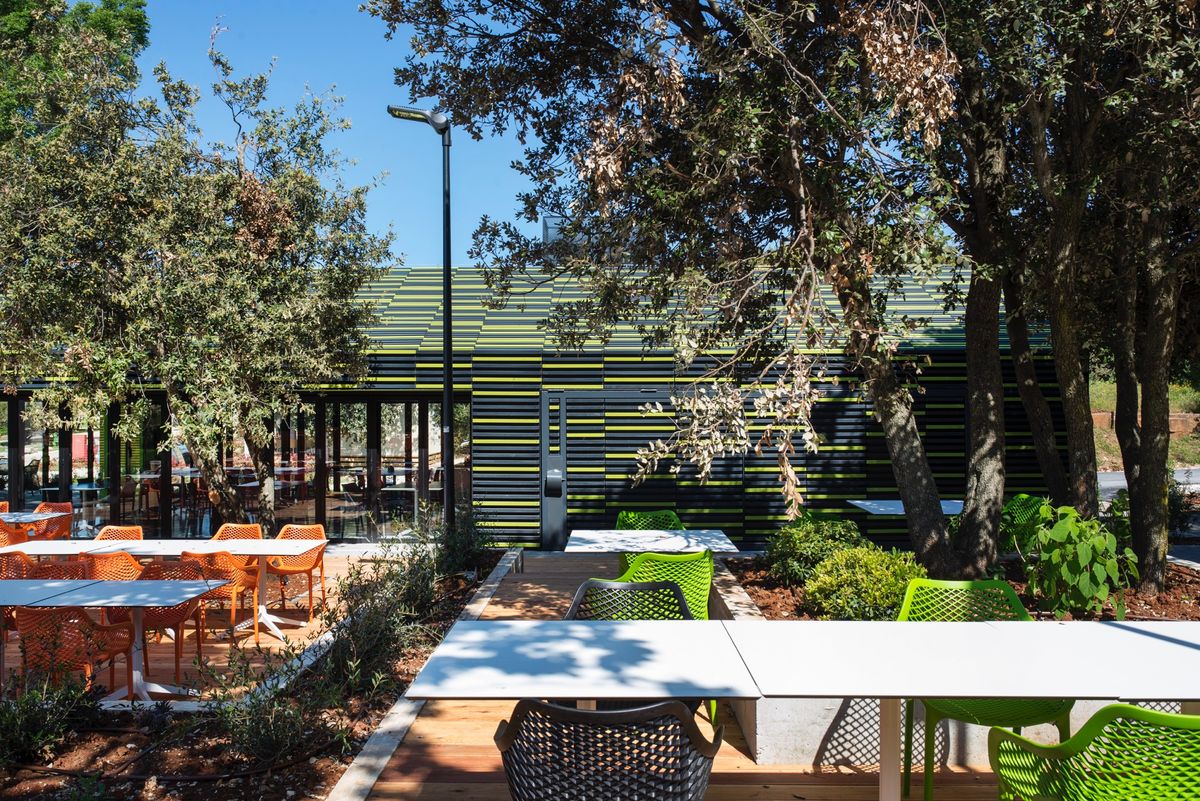 Rekonstrukcija kampova Mon Perin - Turistički objekti - 1545