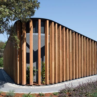 Rekonstrukcija kampova Mon Perin