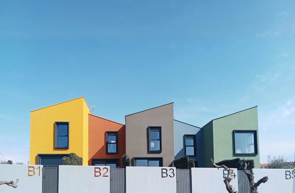 Gradske kuće Maj - Višestambeni objekti - 1586