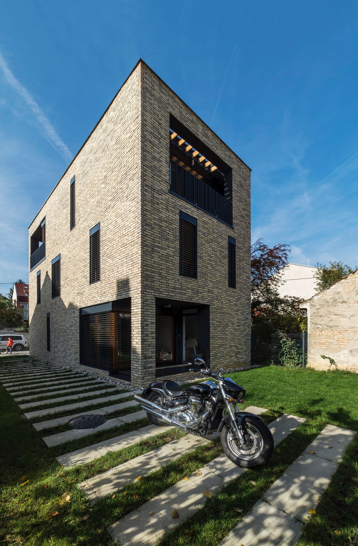 ‘Obična’ gradska kuća GRN - Kuće - 1639