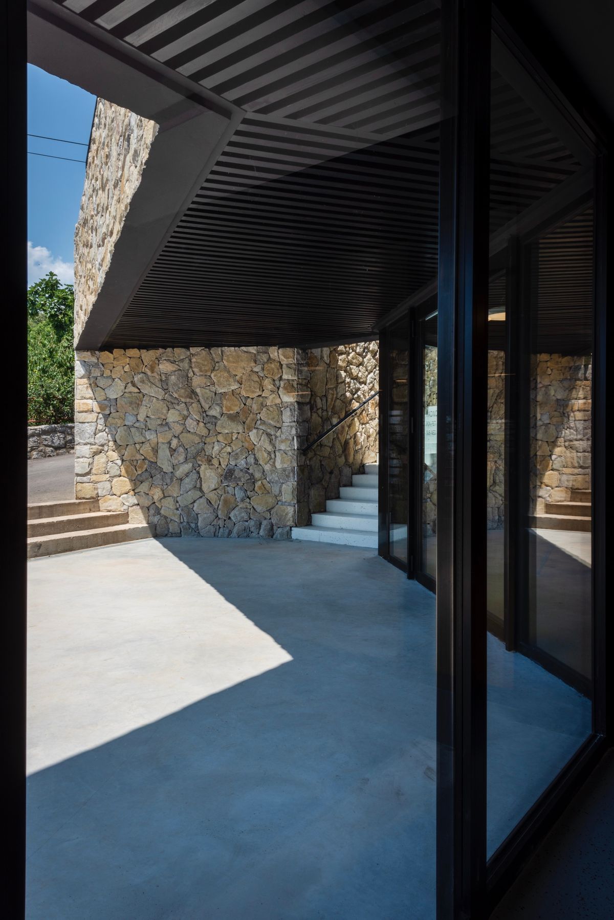 Boćalište Gornji Kraj – Ladvić - Javni objekti - 1676