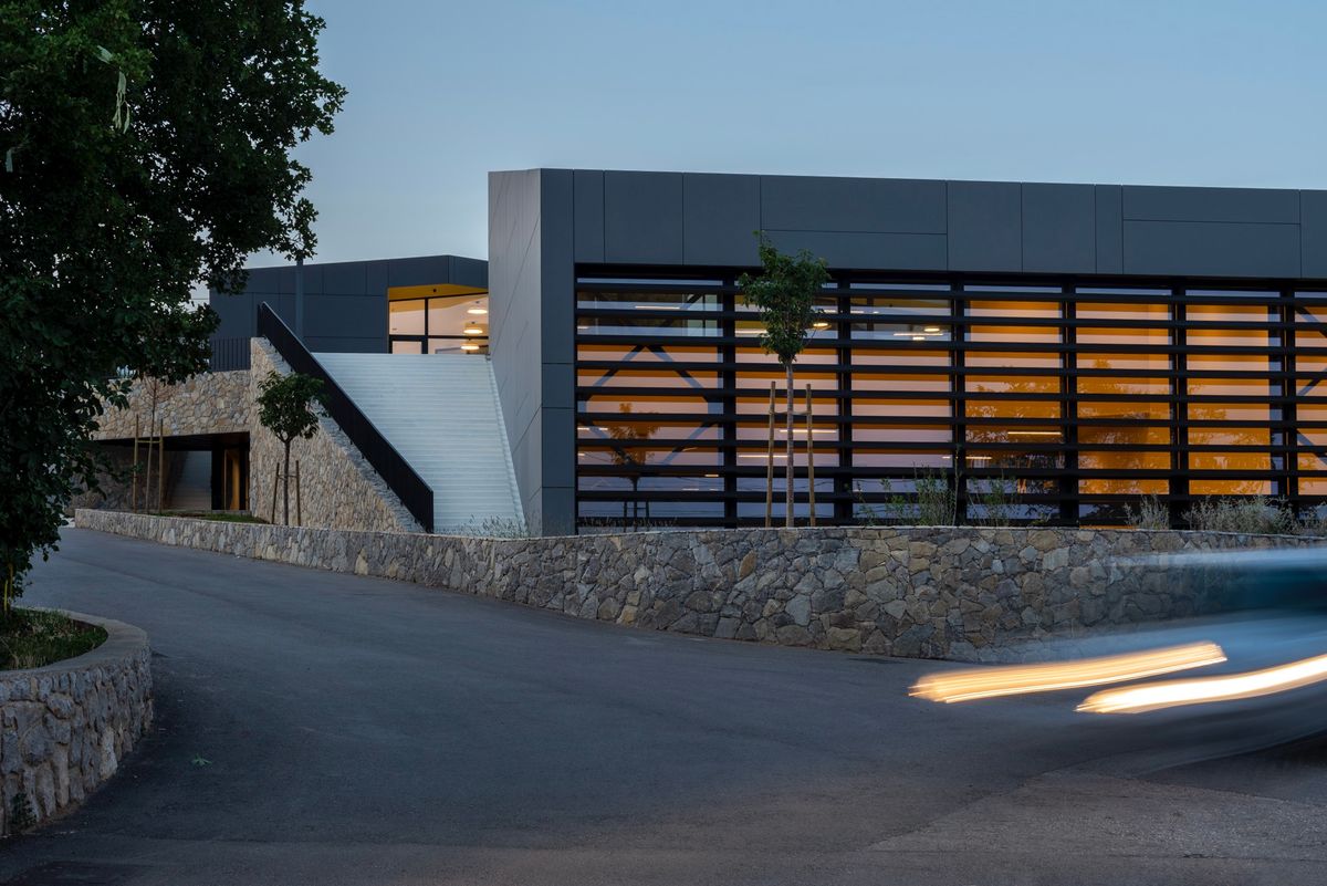 Boćalište Gornji Kraj – Ladvić - Javni objekti - 1689