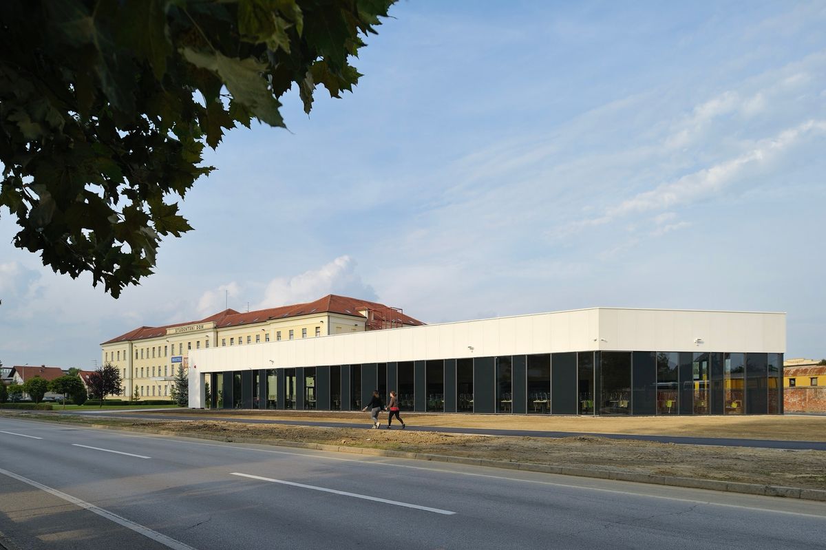 Studentski dom i restoran u Varaždinu - Javni objekti - 1808