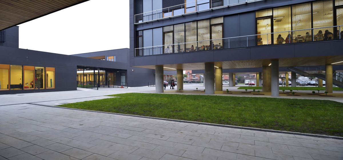 Odgojno-obrazovni kompleks Kajzerica - Javni objekti - 1705