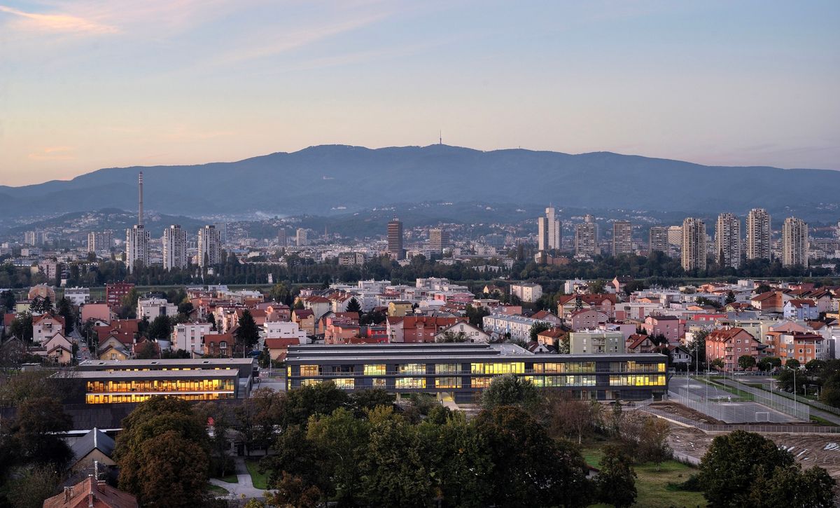 Odgojno-obrazovni kompleks Kajzerica - Javni objekti - 1711