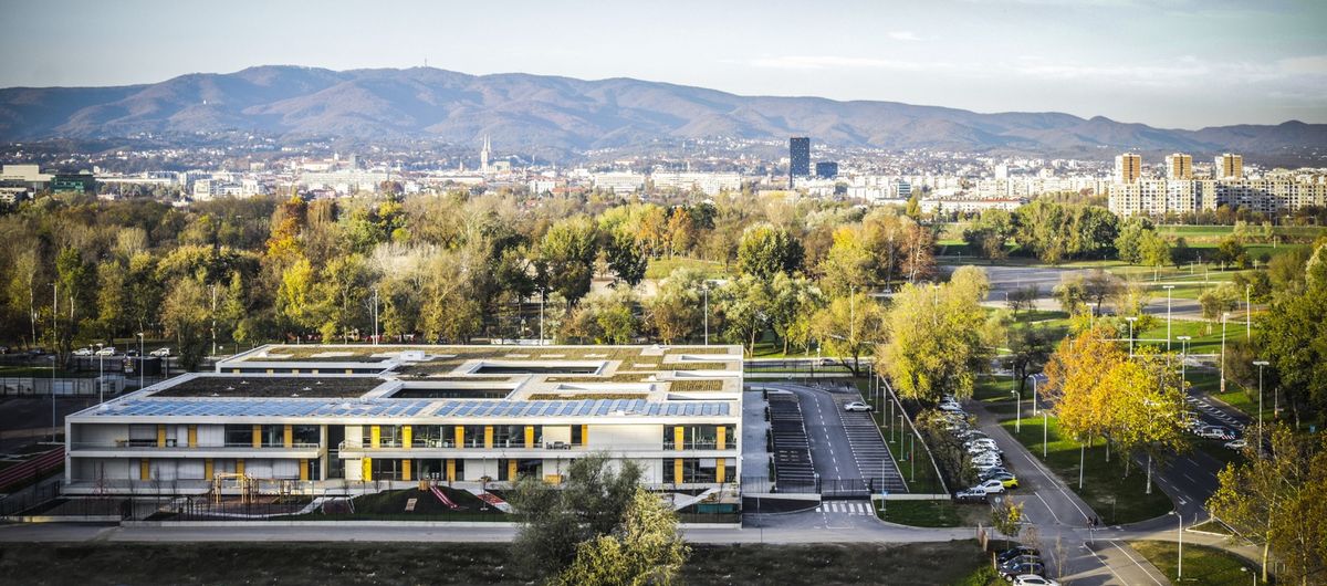 Odgojno-obrazovni kompleks Središće - Javni objekti - 1766