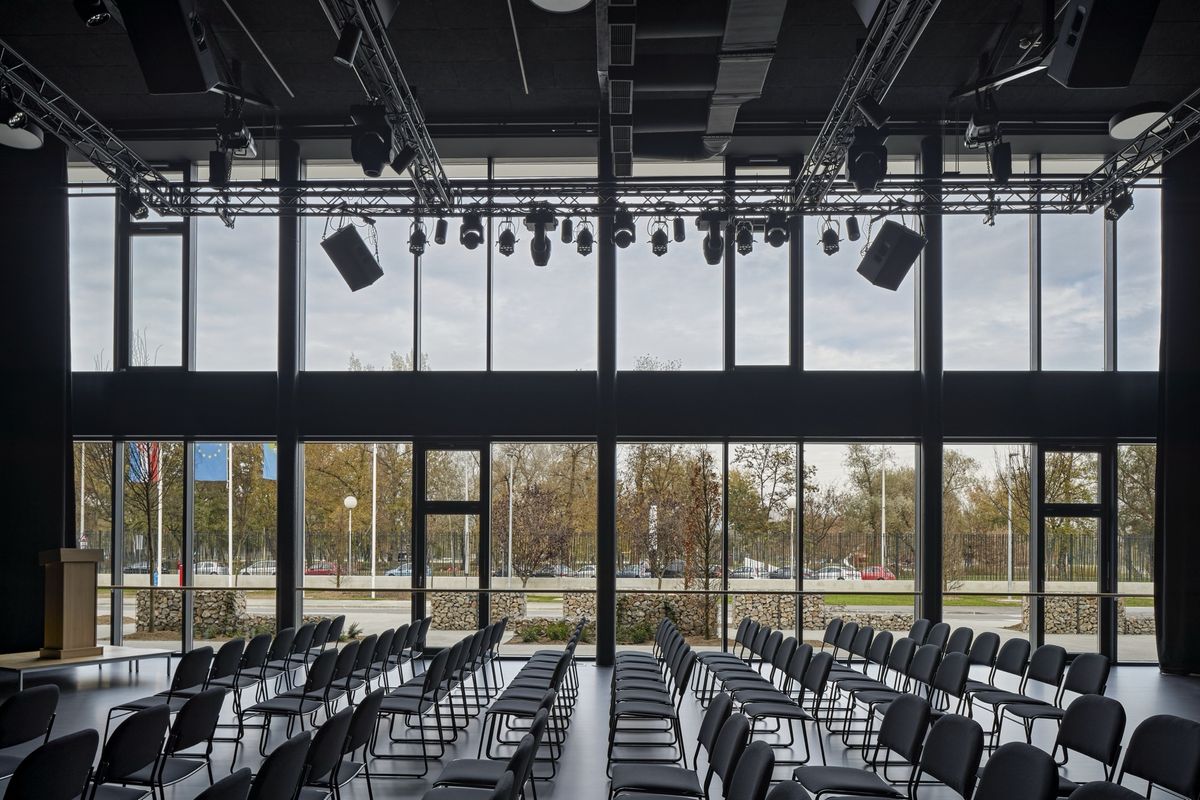 Odgojno-obrazovni kompleks Središće - Javni objekti - 1779