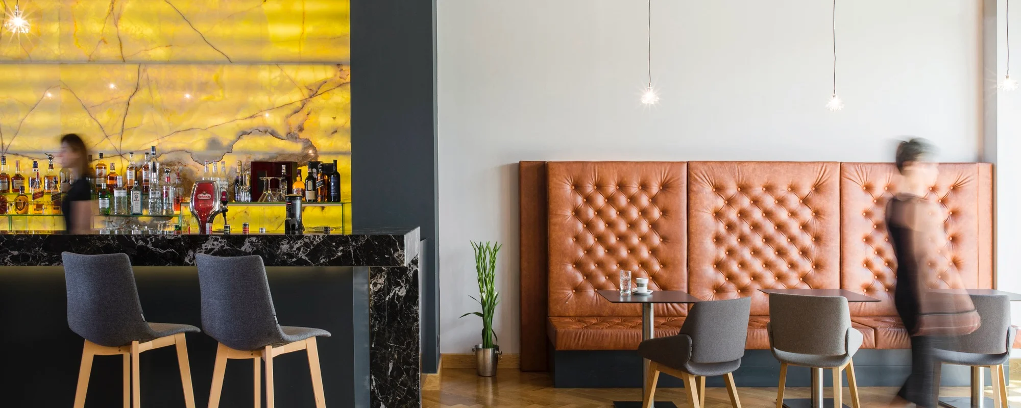 Interijer splitskog lounge bara