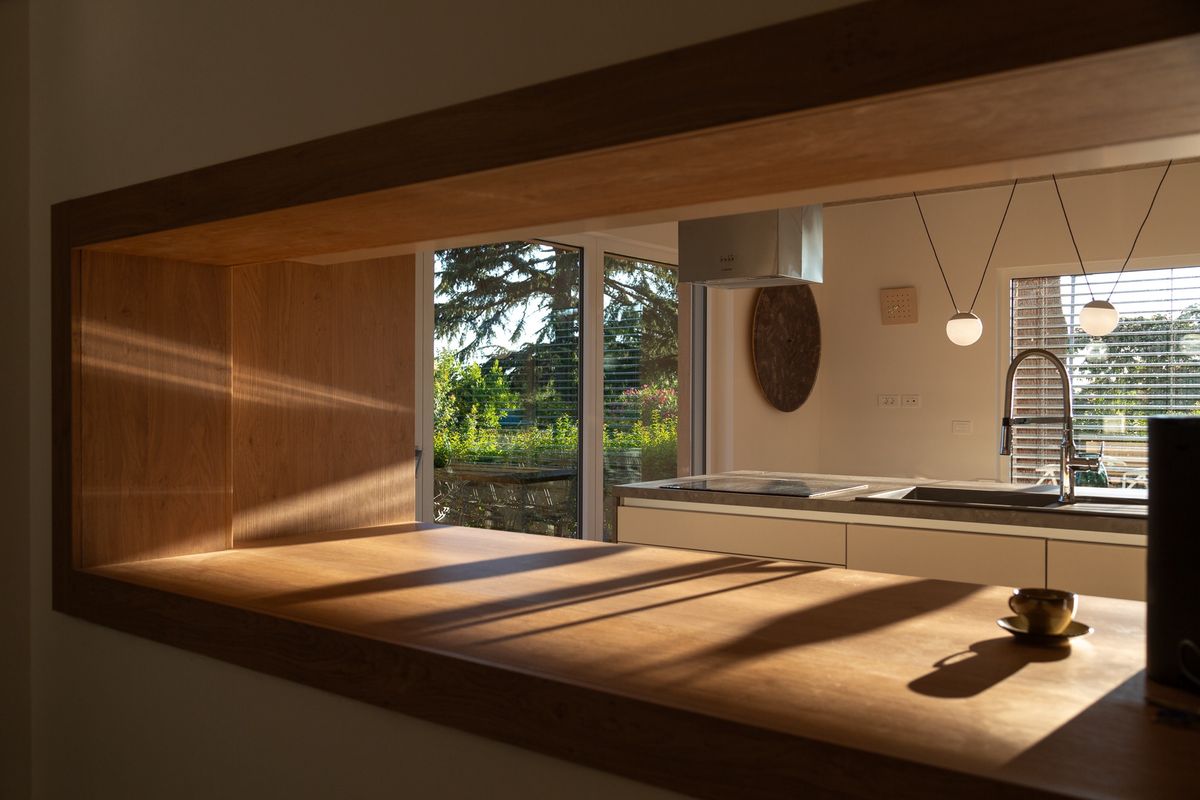 Kuća ispod borova - Kuće - 1975