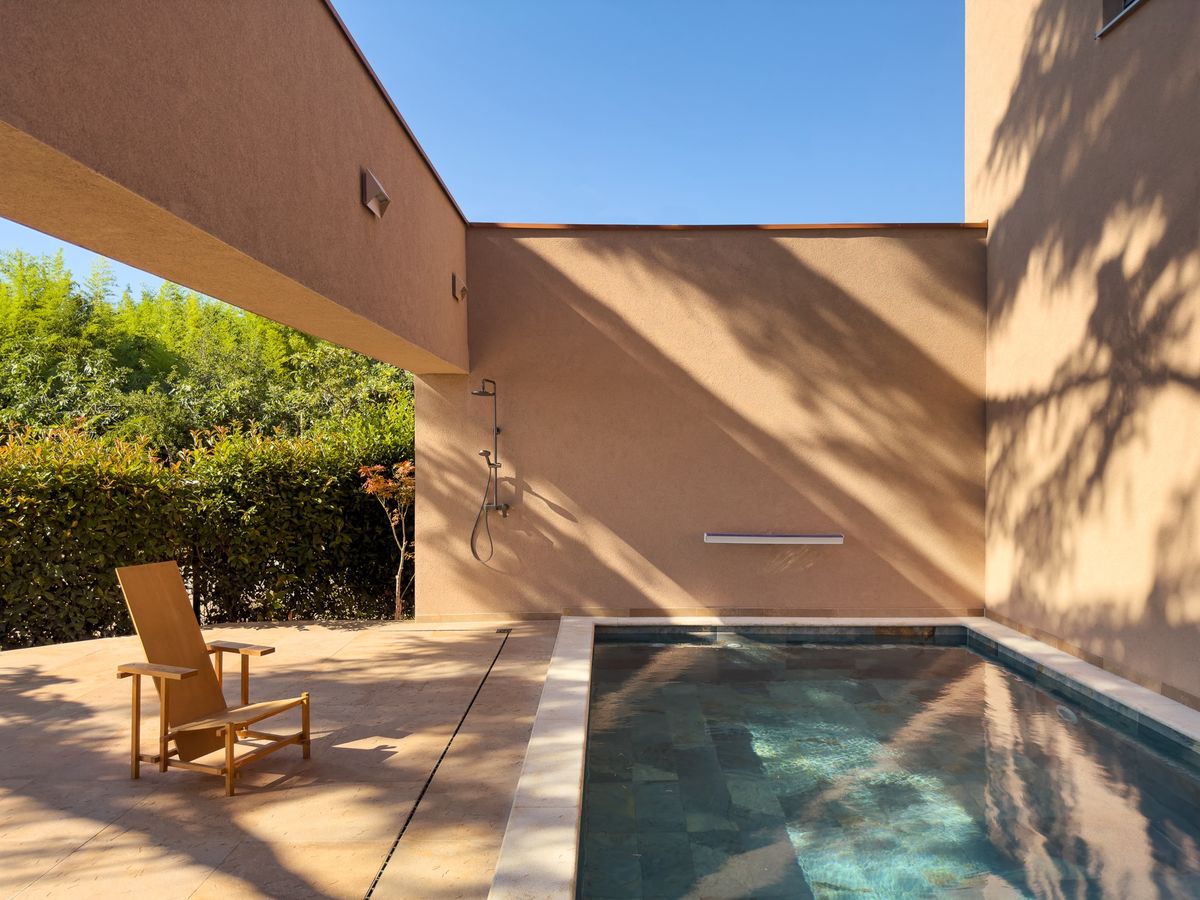 Kuća ispod borova - Kuće - 1979