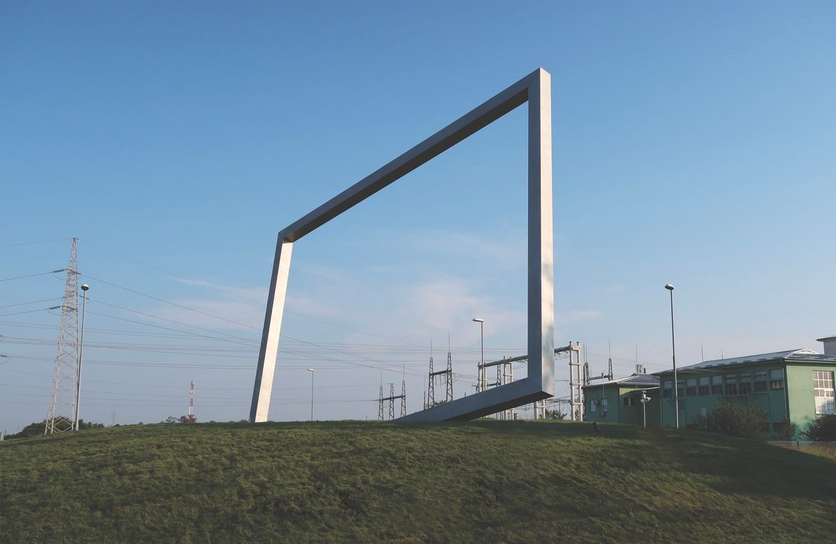 Posljednji kadar – spomenik Žarku Kaiću - Javni objekti - 2038