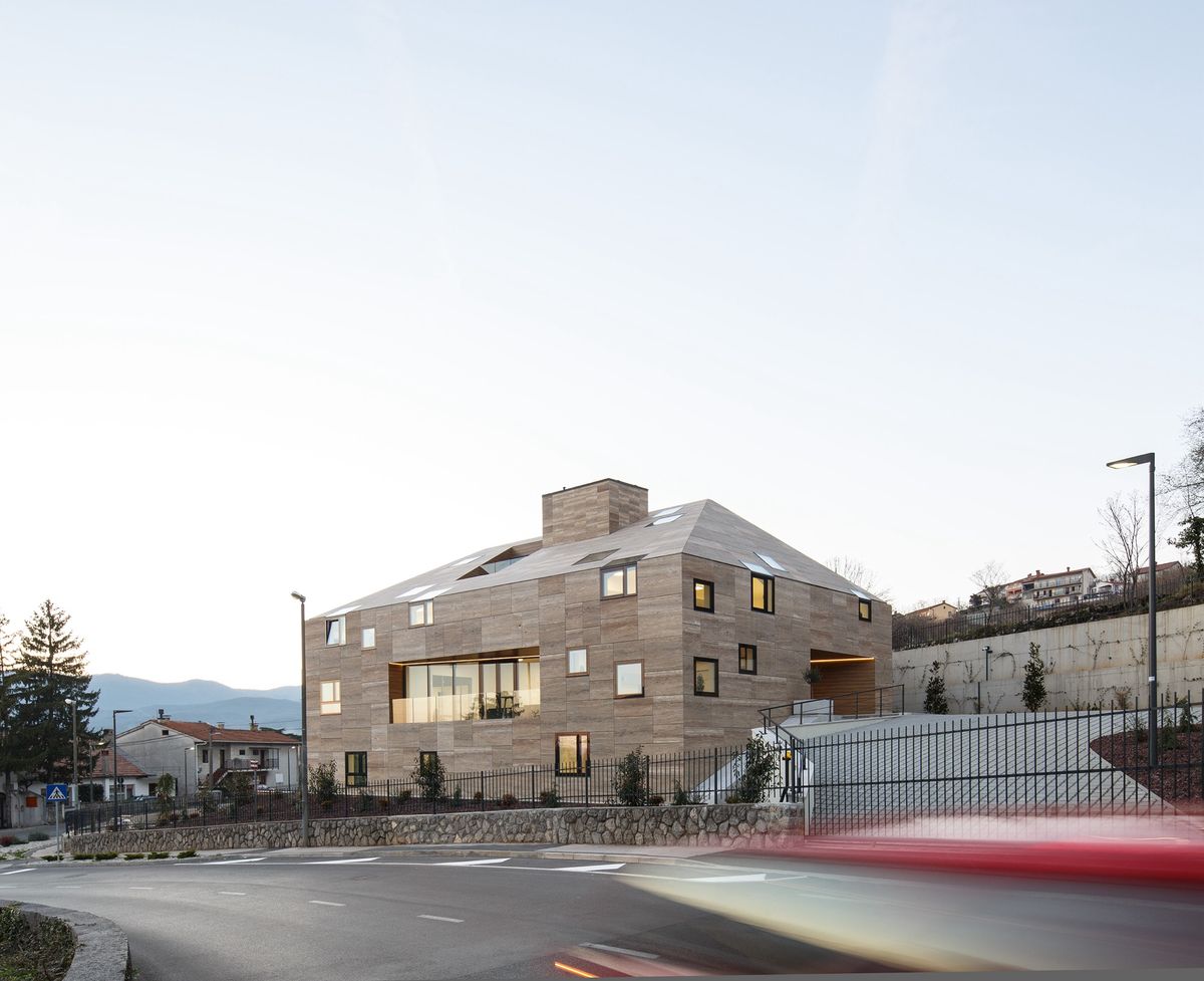 Castua pentagon – kastavski peterokut - Poslovni prostori - 2200