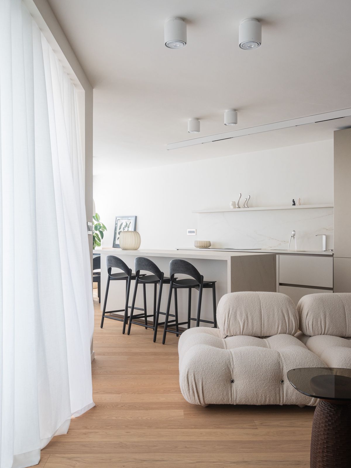 StanM01.DWG - Interijer stana - 2319