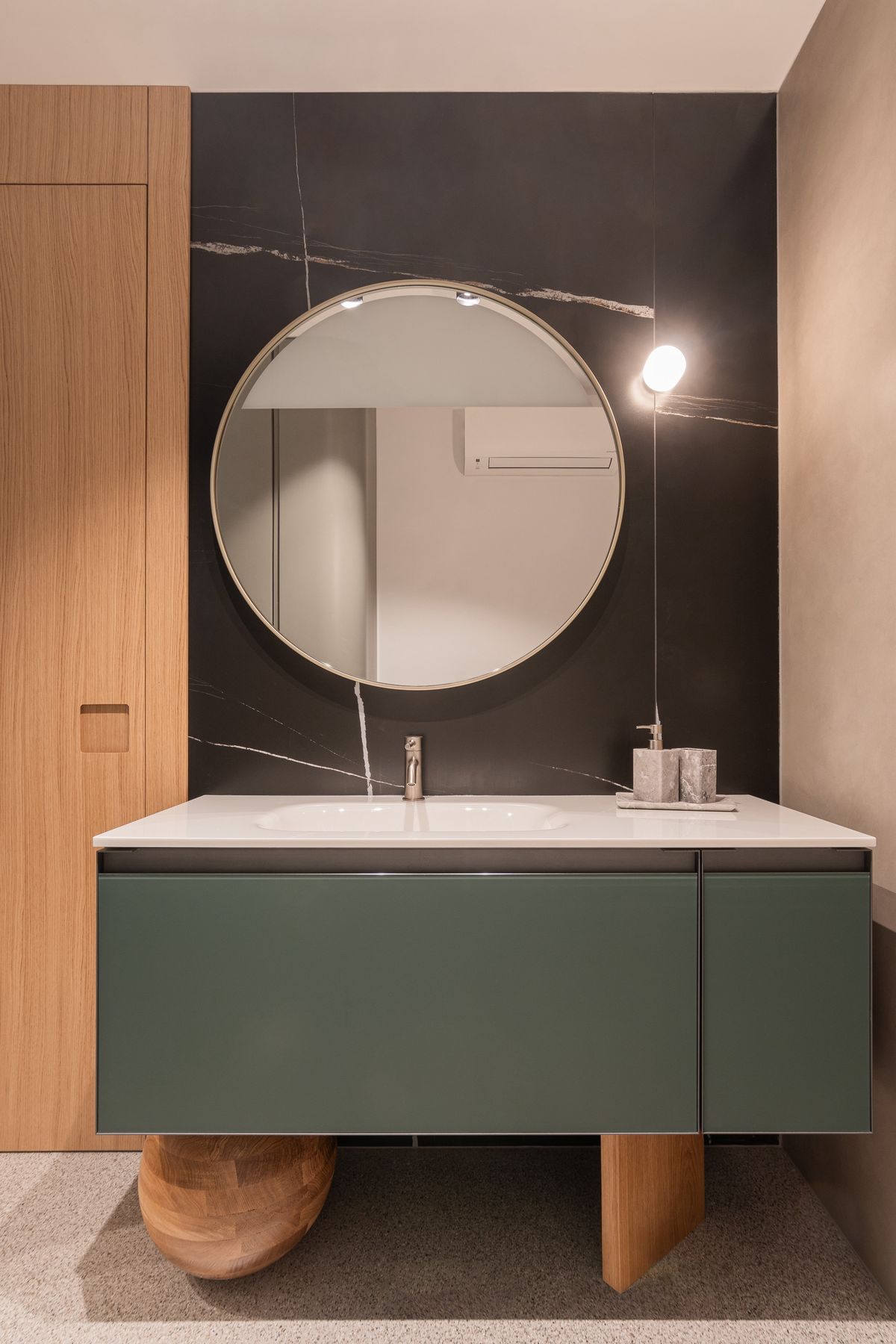 StanE01.DWG - Interijer stana - 2301