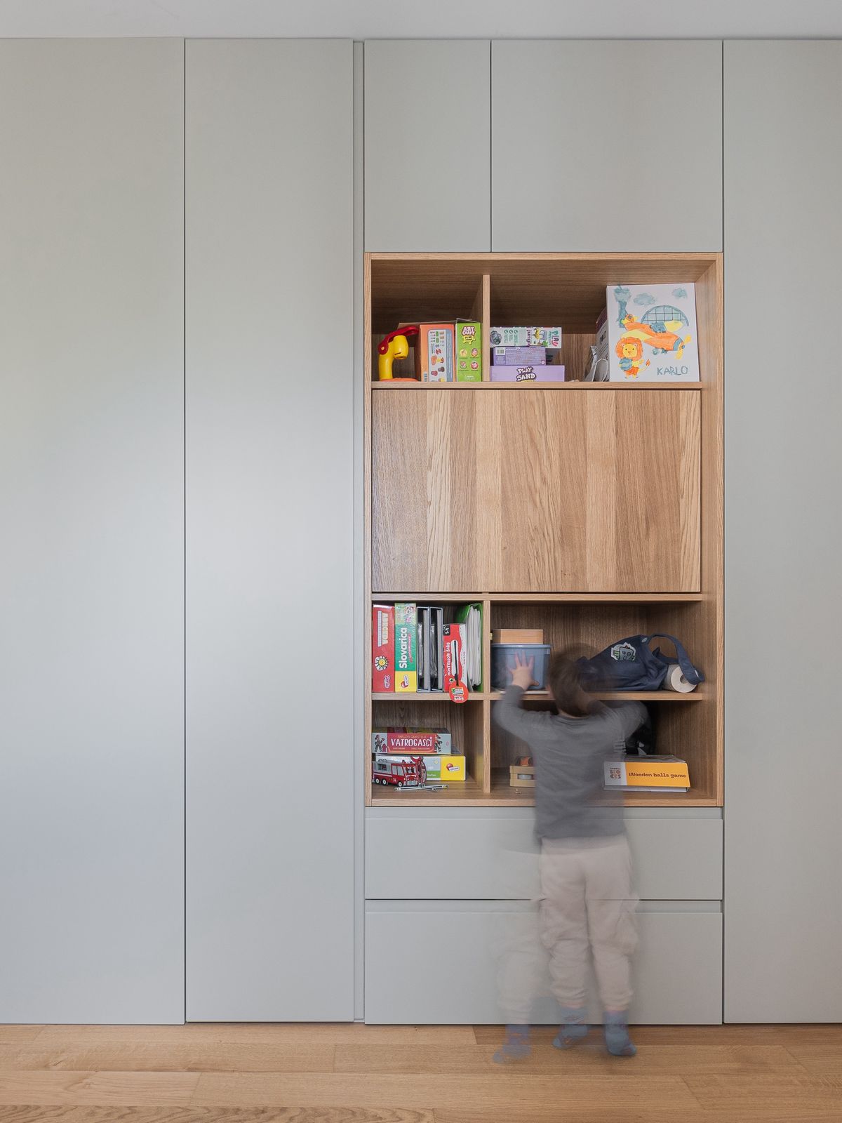 StanE01.DWG - Interijer stana - 2305