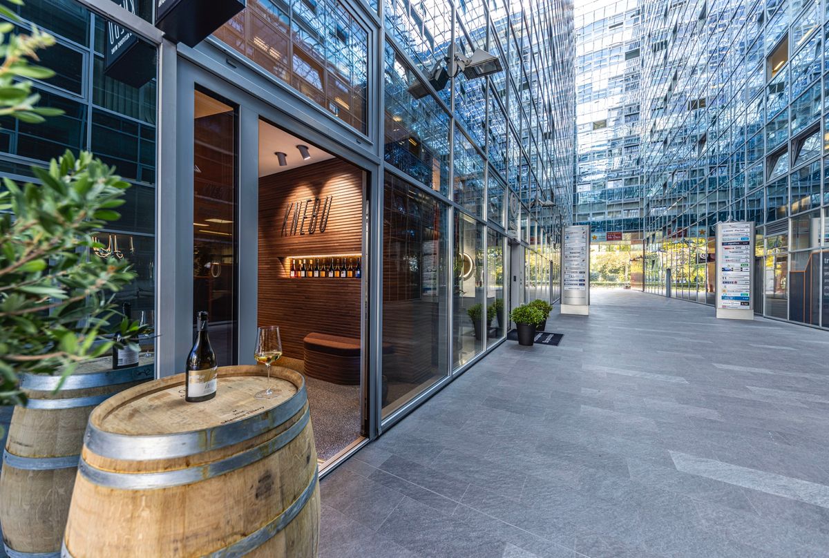 Knebu Wine Store - Ugostiteljski objekti - 2277