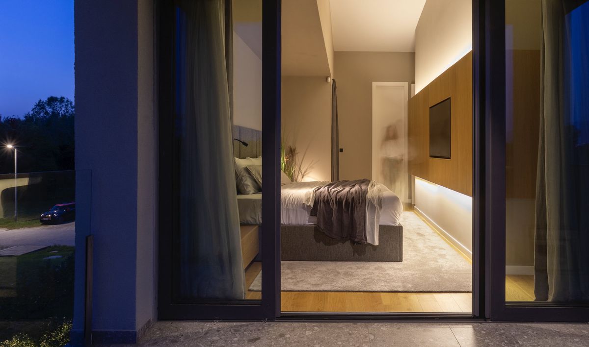 Dvoetažan stan na golf terenima - Interijer stana - 3384