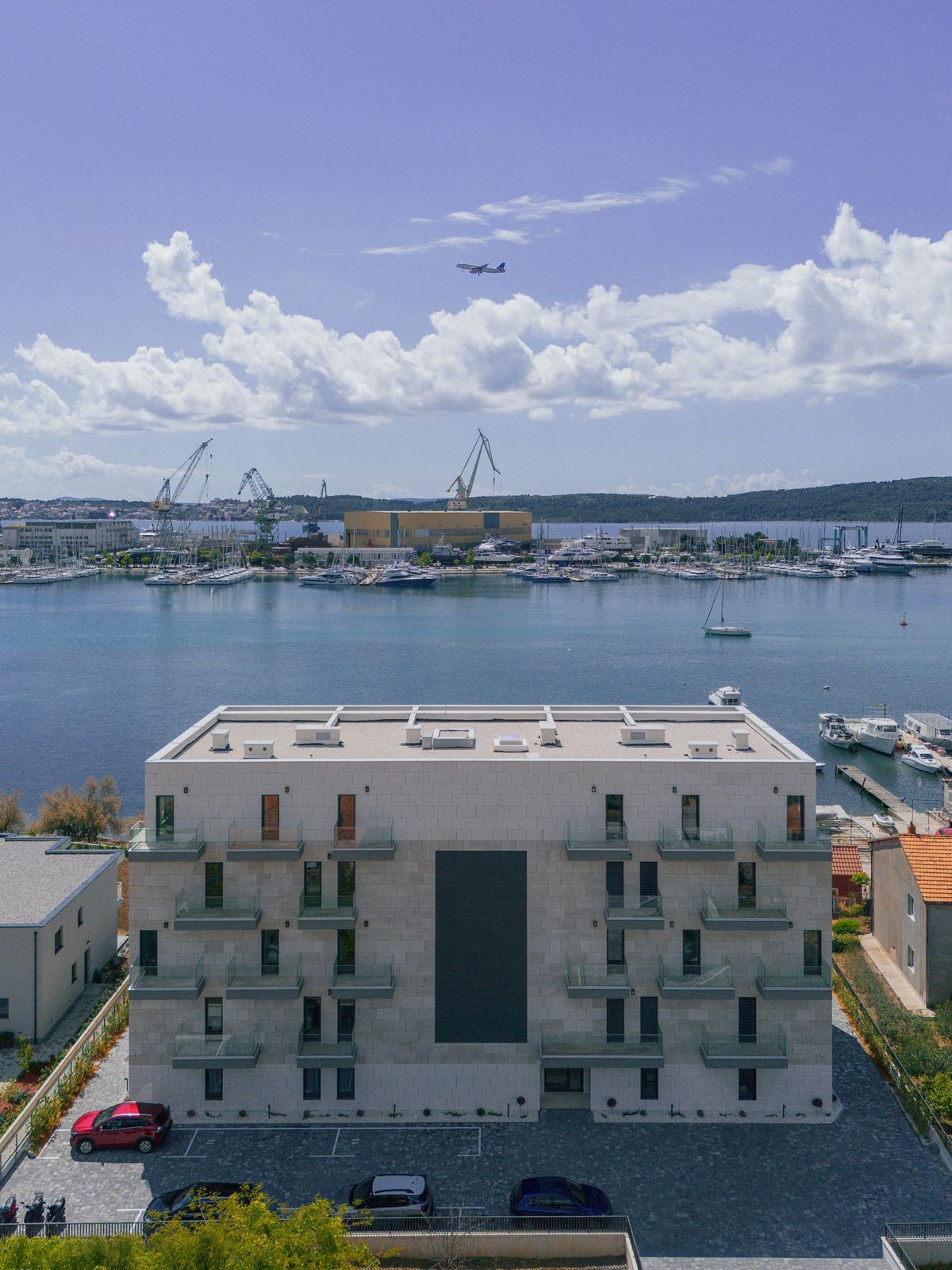 Stambena zgrada u Segetu - Višestambeni objekti - 2498