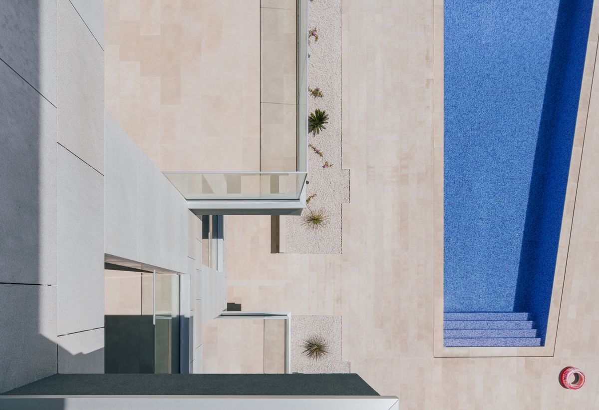 Stambena zgrada u Segetu - Višestambeni objekti - 2505