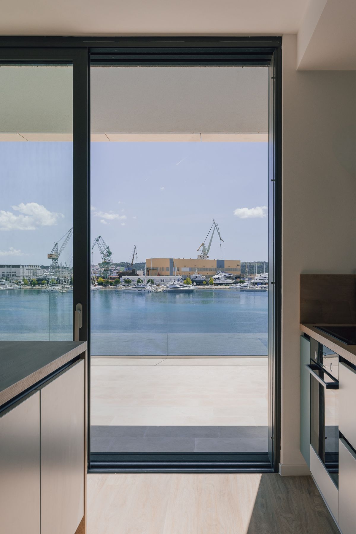 Stambena zgrada u Segetu - Višestambeni objekti - 2508