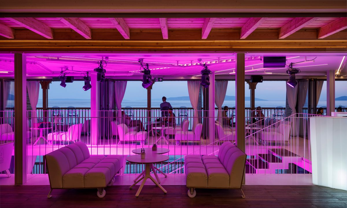 Kupalište Angiolina - Trgovački objekti - 2873