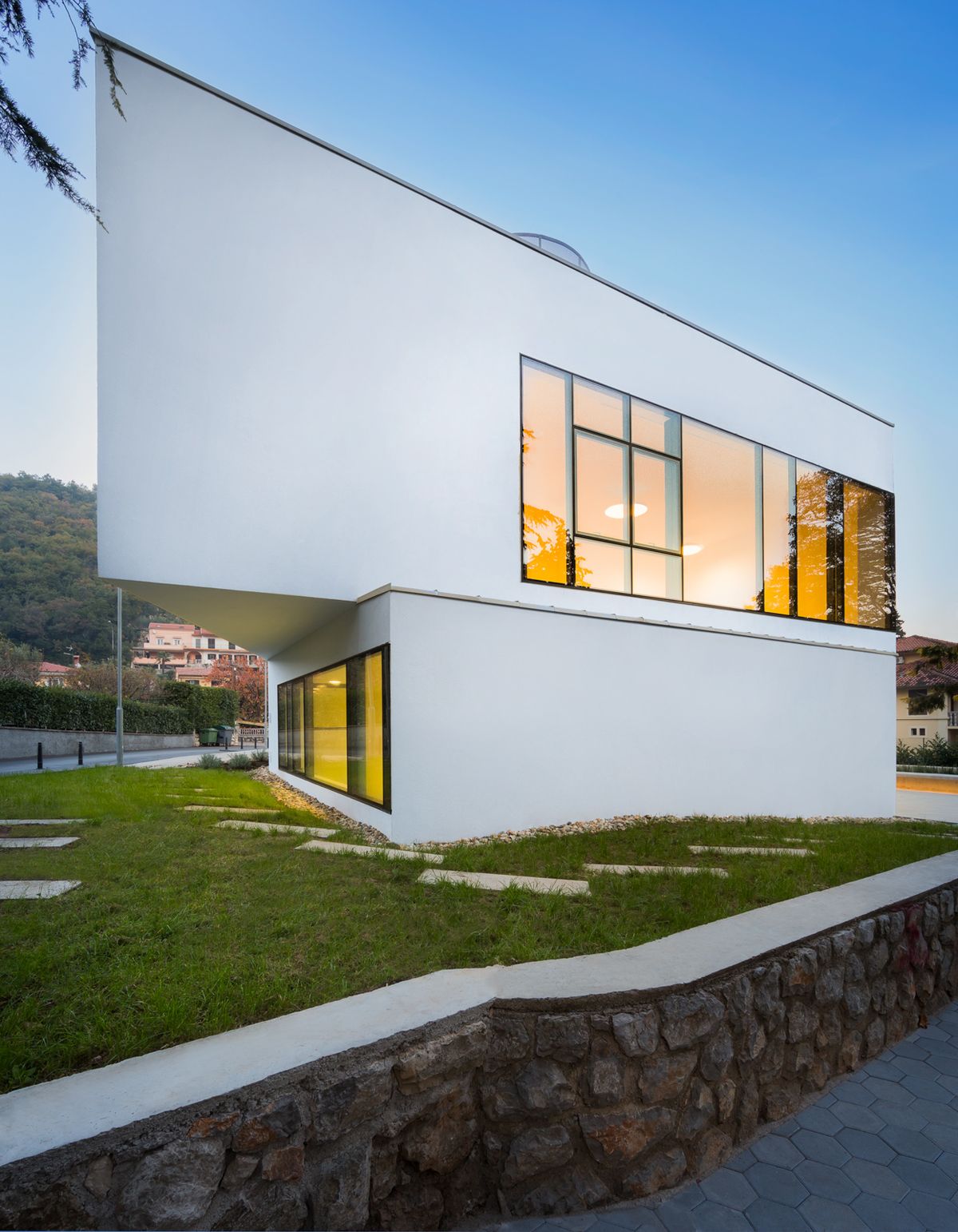 Zgrada javne namjene u Mošćeničkoj Dragi - Javni objekti - 2918